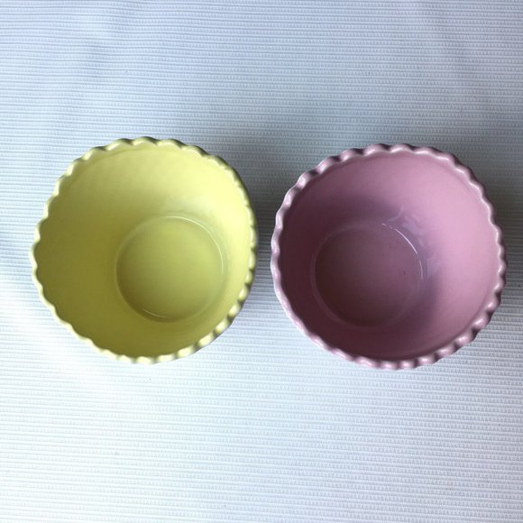2 Cherry Top White Waffle Cone Ice Cream Soup Cereal Dessert Bowls Yellow Pink - Picture 2 of 12
